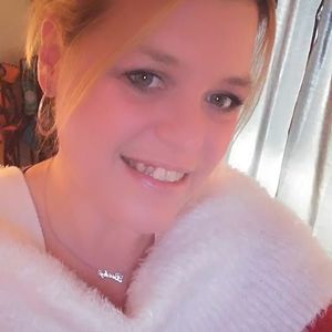 Meet your Posher, Becky